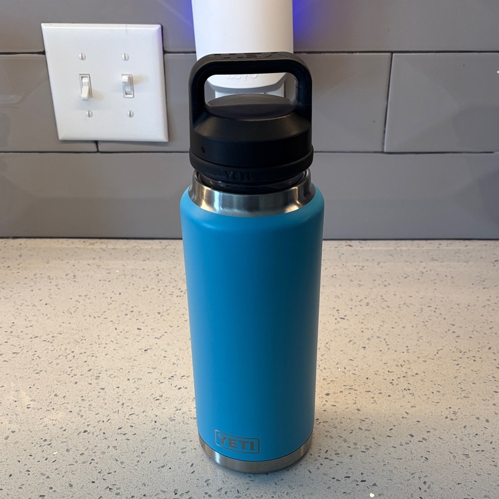 Yeti reef blue 36 oz rambler